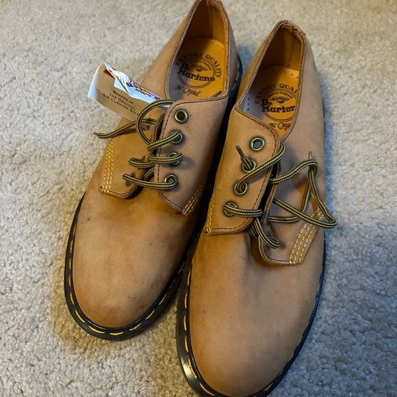 Dr Martens suede derby shoes (Made in England) size 7 NWT main image 4